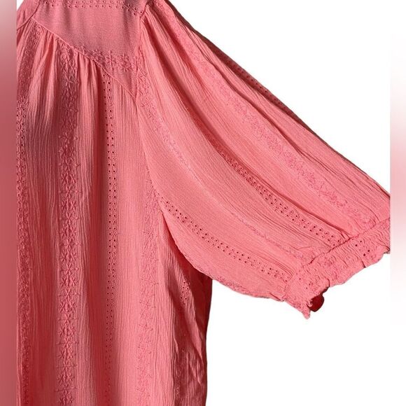 Mason & Belle Lyanna Wm’s Sz 2X Dark Pink Smocked Eyelet Detail Top Blouse - Picture 3 of 8
